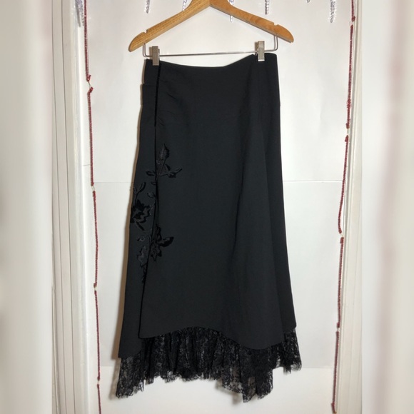 ✨LACE BLACK FULL SKIRT (M) - Picture 3 of 6